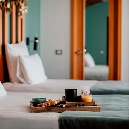 Hotel Mercure Corso Trieste 4*