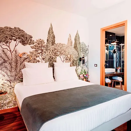מלון Mercure Corso Trieste 4*