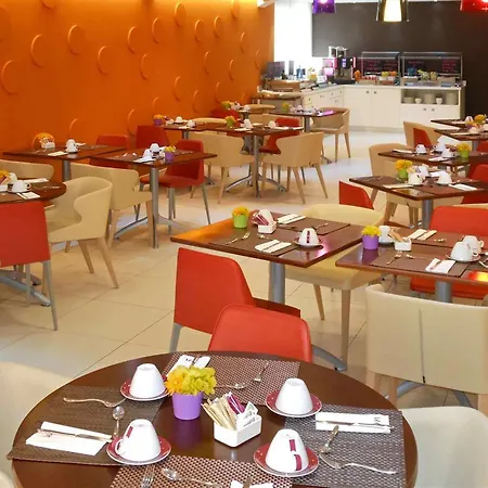 Mercure Corso Trieste מלון